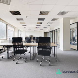 Bureau privé 105 m² 26 postes Location bureau Rue Royale Saint-Cloud 92210 - photo 3